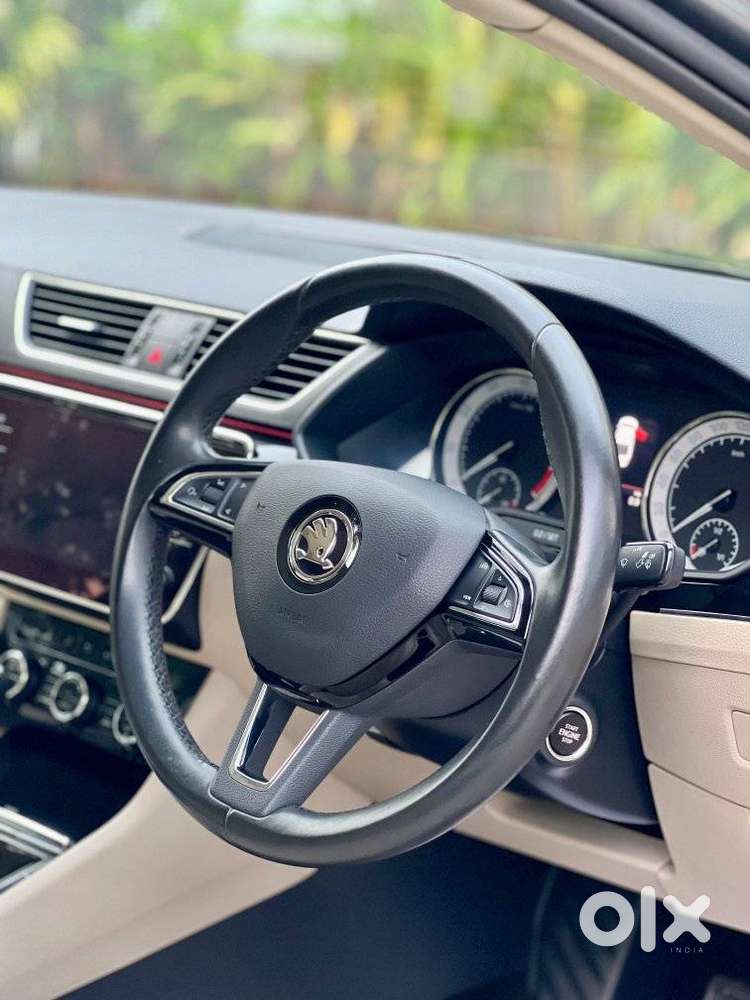 Skoda Superb, 2020, Petrol