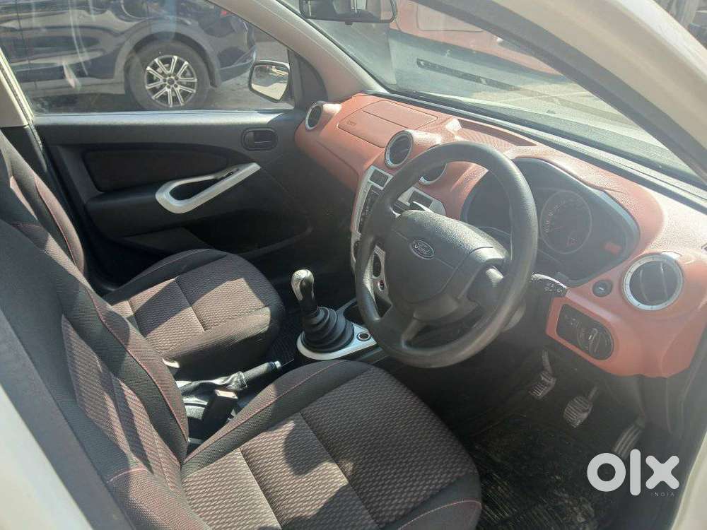 Ford Figo 2010-2012 Petrol Zxi, 2011, Petrol
