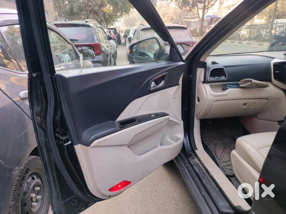 Mahindra Xuv300 W8 Option Diesel, 2019, Diesel
