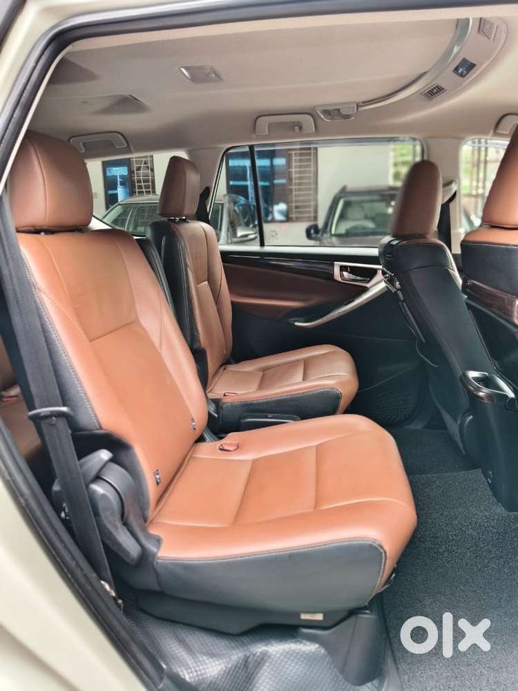 Toyota Innova Crysta 2.5z, 2022, Diesel