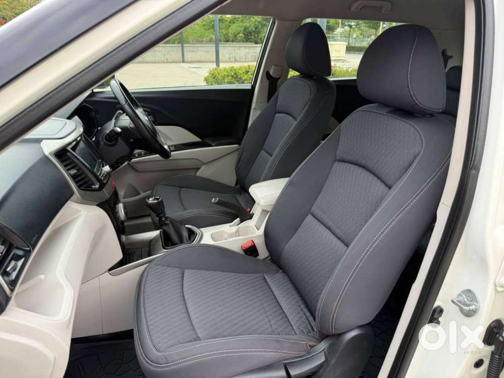 Mahindra Xuv300 W8, 2022, Petrol