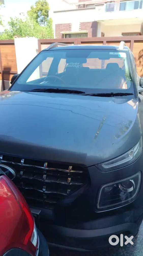Hyundai Venue 2021 Diesel Good Condition. Not Negotiable.