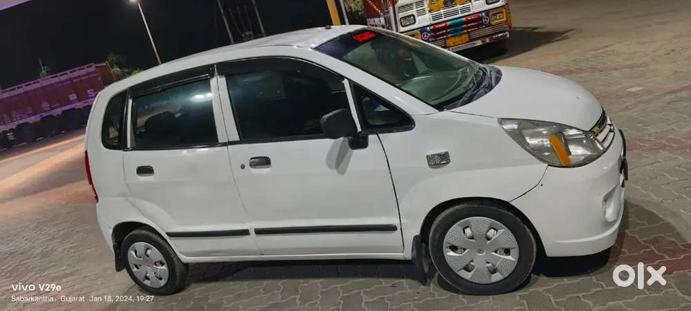 Maruti Suzuki Zen Estilo 2013