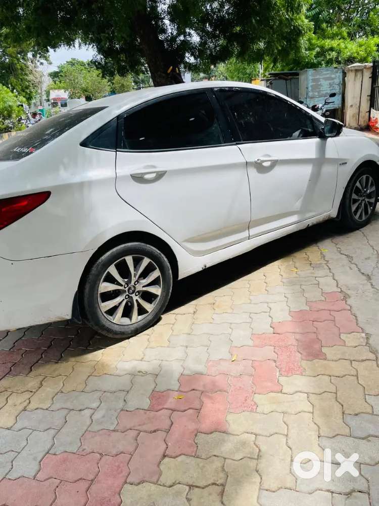 Hyundai Verna 2013 Diesel Manual
