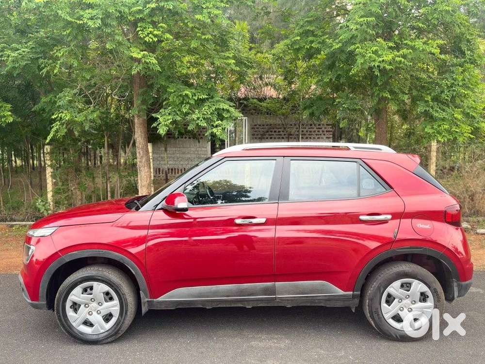 Hyundai Venue, 2022, Petrol