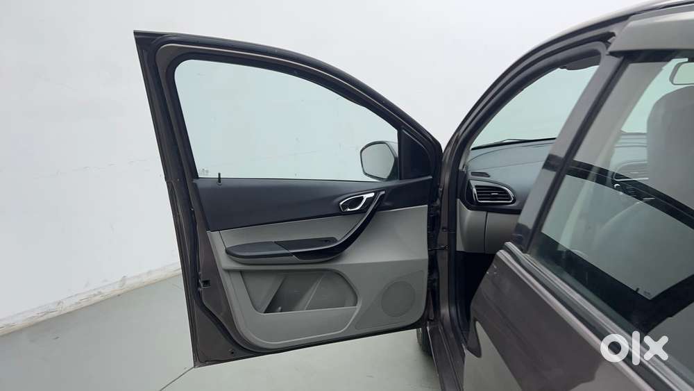 Tata Tiago Xz, 2018, Petrol