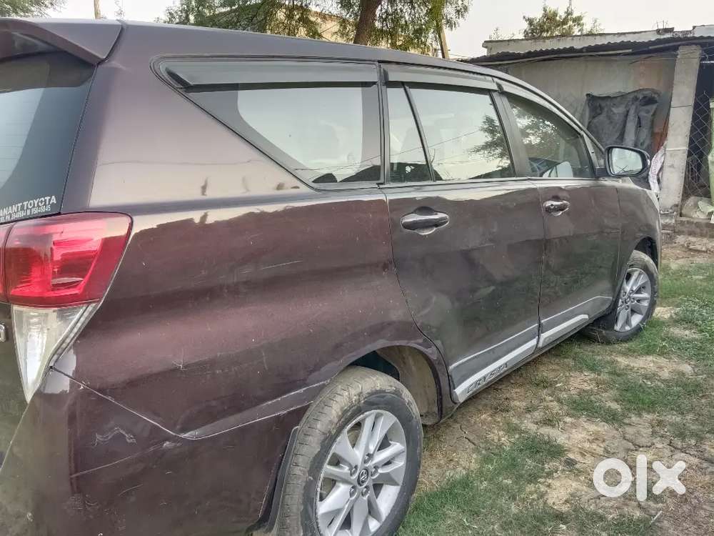 Toyota Innova Crysta 2017 Diesel 146000 Km Driven