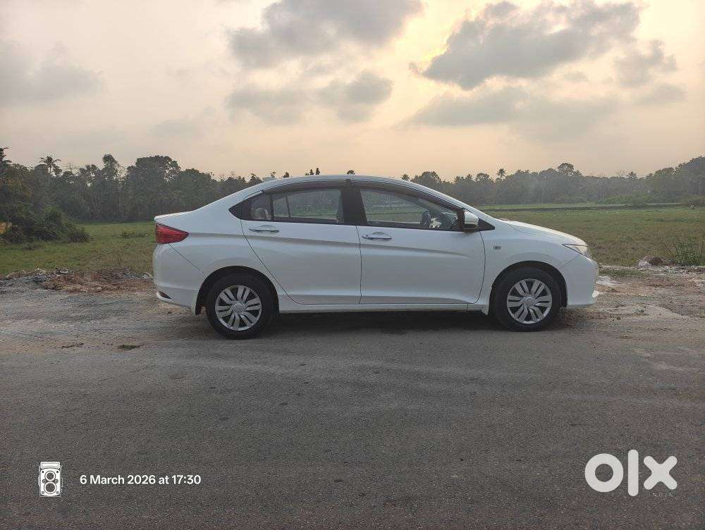 Honda City Edge Edition Sv, 2016, Petrol