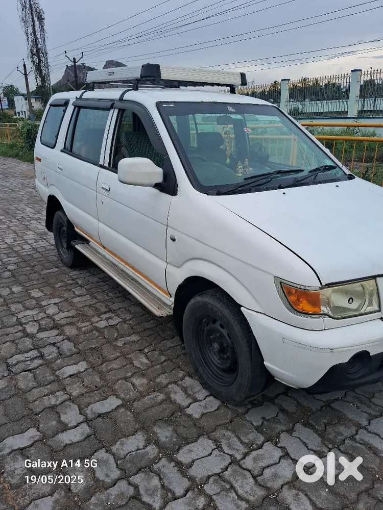 Chevrolet Tavera Neo 2016