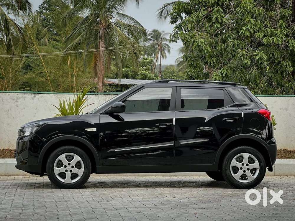 Mahindra Xuv300 W6, 2022, Petrol