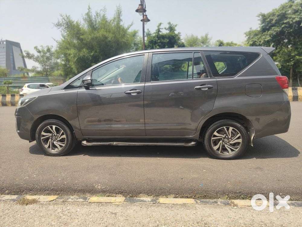 Toyota Innova Crysta 2.4 G Mt 8s, 2021, Diesel