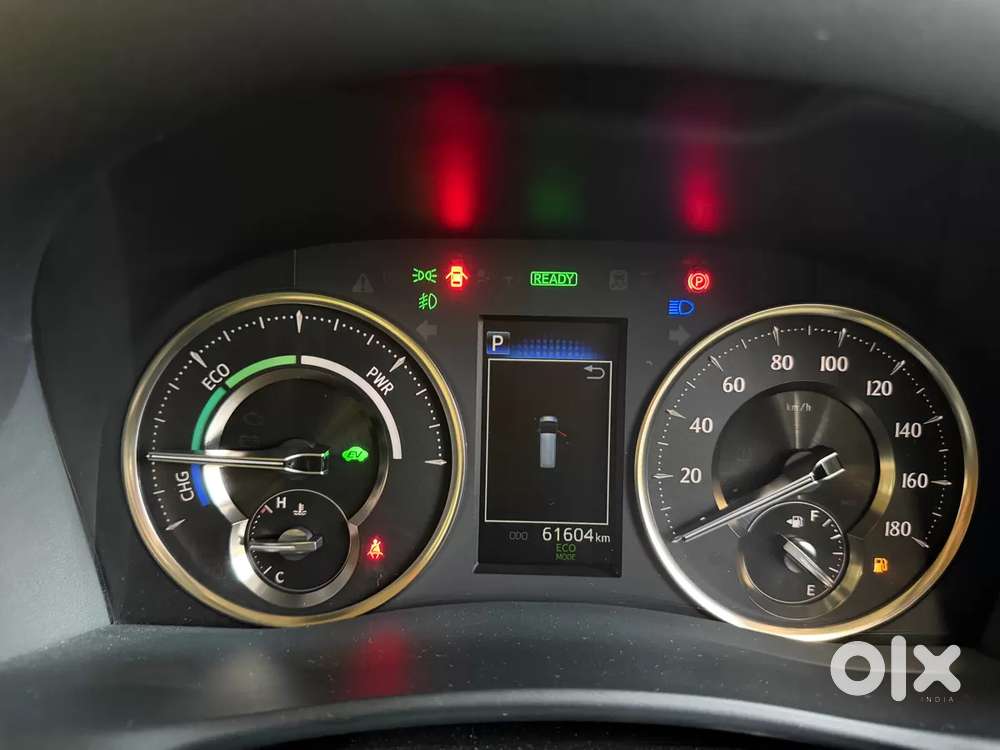 Toyota Vellfire 2.5 Hybrid, 2022, Petrol