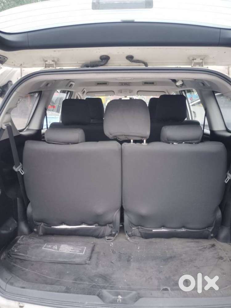 Toyota Innova Crysta 2.4 Gx Mt 8s, 2017, Diesel