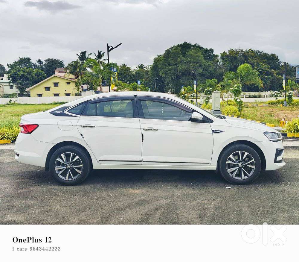 Skoda Slavia Style 1.5l Tsi Mt, 2023, Petrol