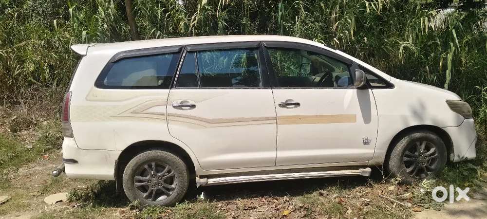 Toyota Innova Diesel 2012