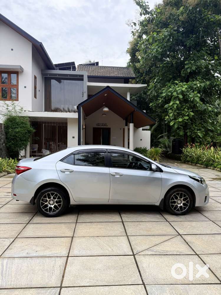 Toyota Corolla Altis 1.8 J, 2015, Diesel