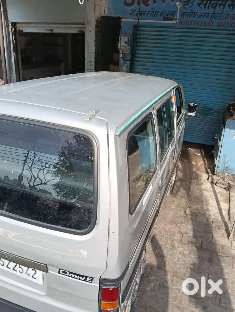 Maruti Suzuki Omni 2017 Petrol 80000 Km Driven