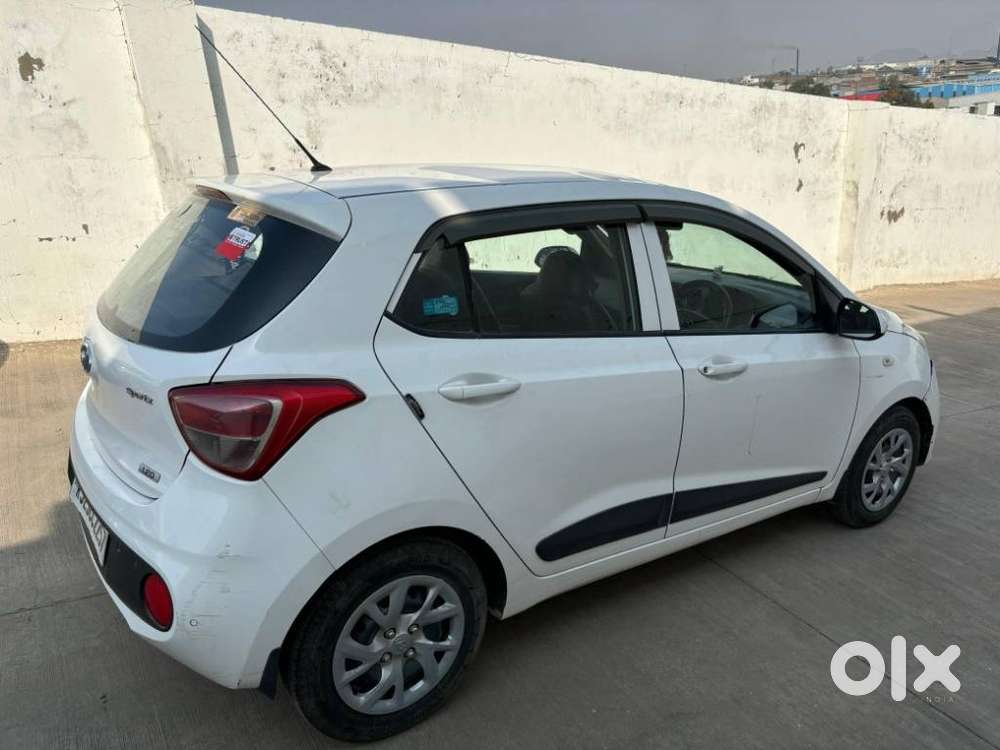 Hyundai Grand I10 1.2 Crdi Sportz Option, 2017, Diesel
