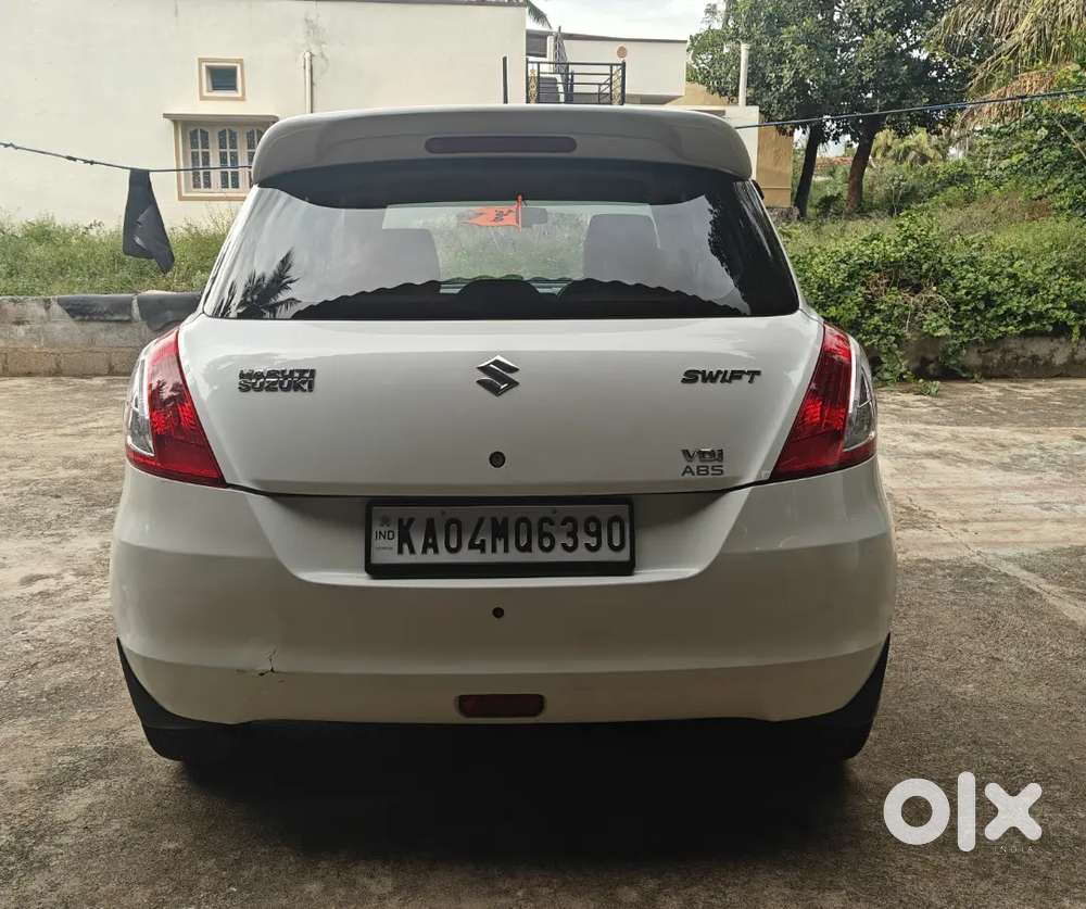 Maruti Suzuki Swift 2015
