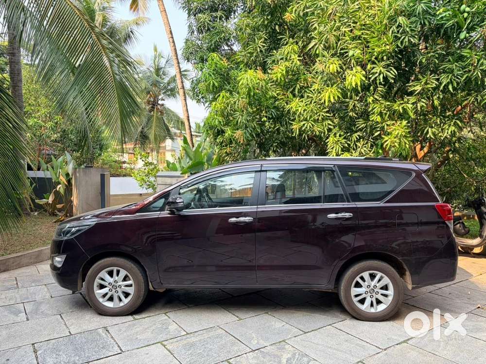 Toyota Innova Crysta 2018