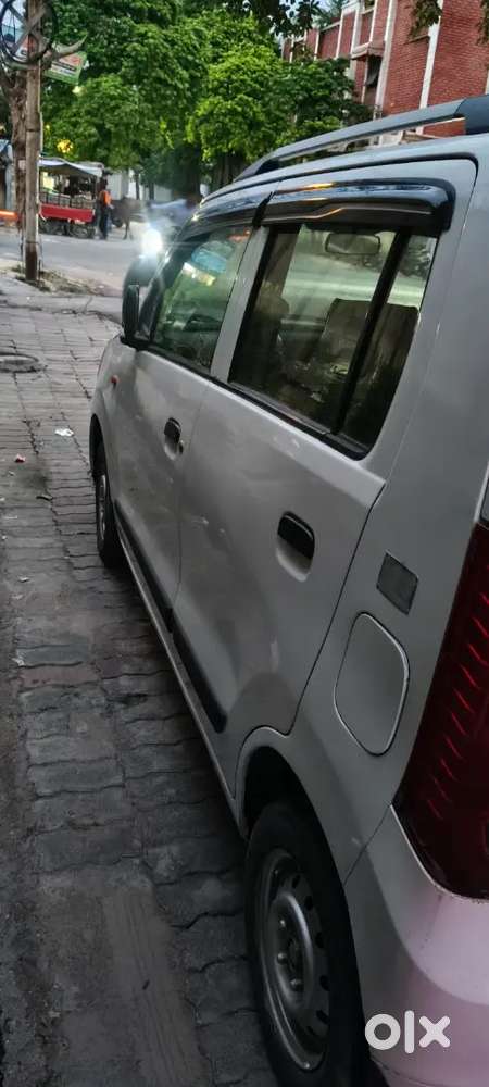 Maruti Suzuki Wagon R 1.0 2018 Cng & Hybrids 74500 Km Driven