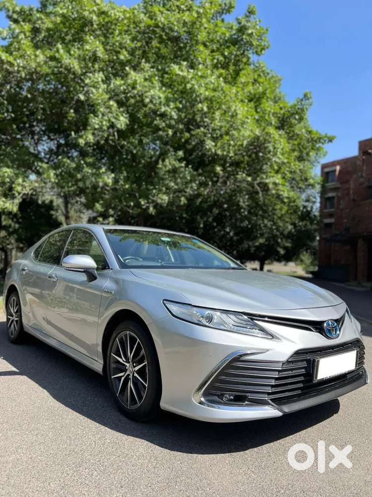 Toyota Camry Hybrid, 2022, Petrol