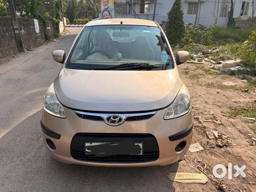 Hyundai I10 Champagne Gold [2009]