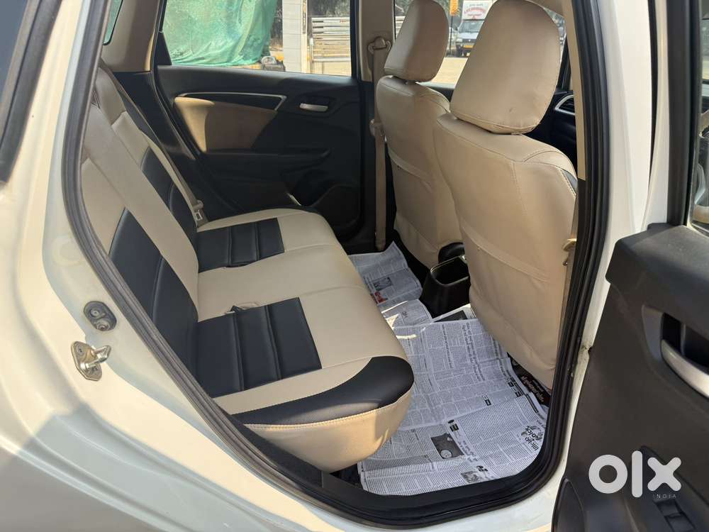 Honda Jazz V Automatic, 2016, Petrol