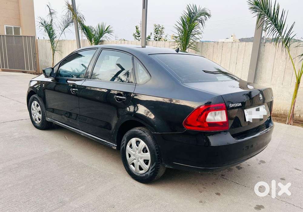 Skoda Rapid 2013-2016 1.5 Tdi At Elegance Black Package, 2014, Diese..