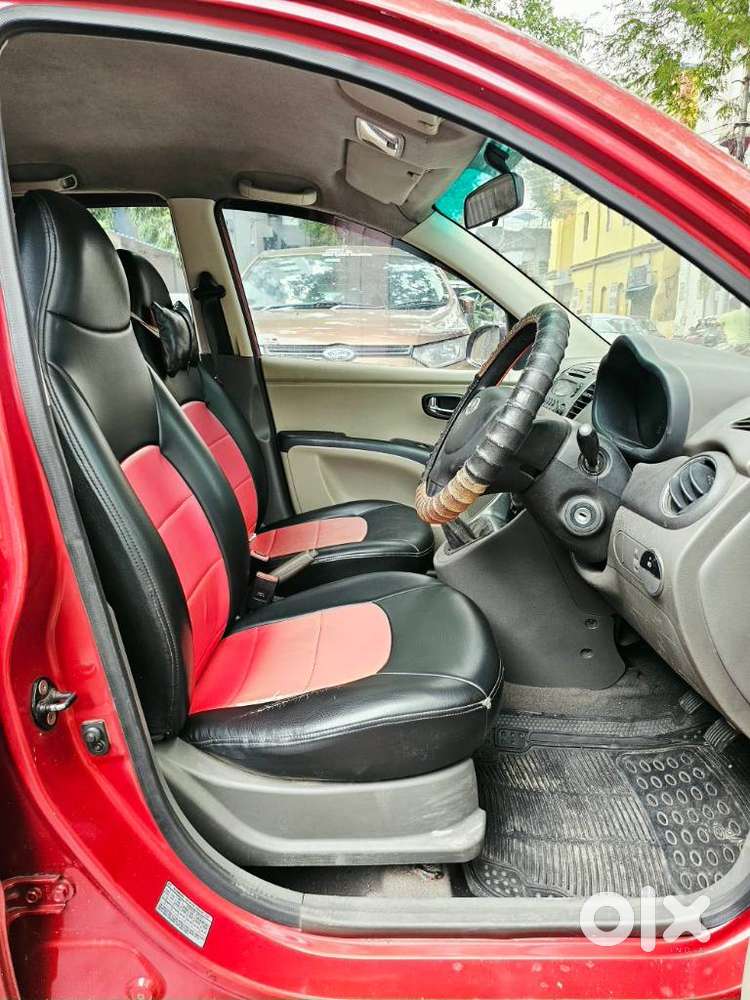 Hyundai I10 Sportz, 2013, Petrol