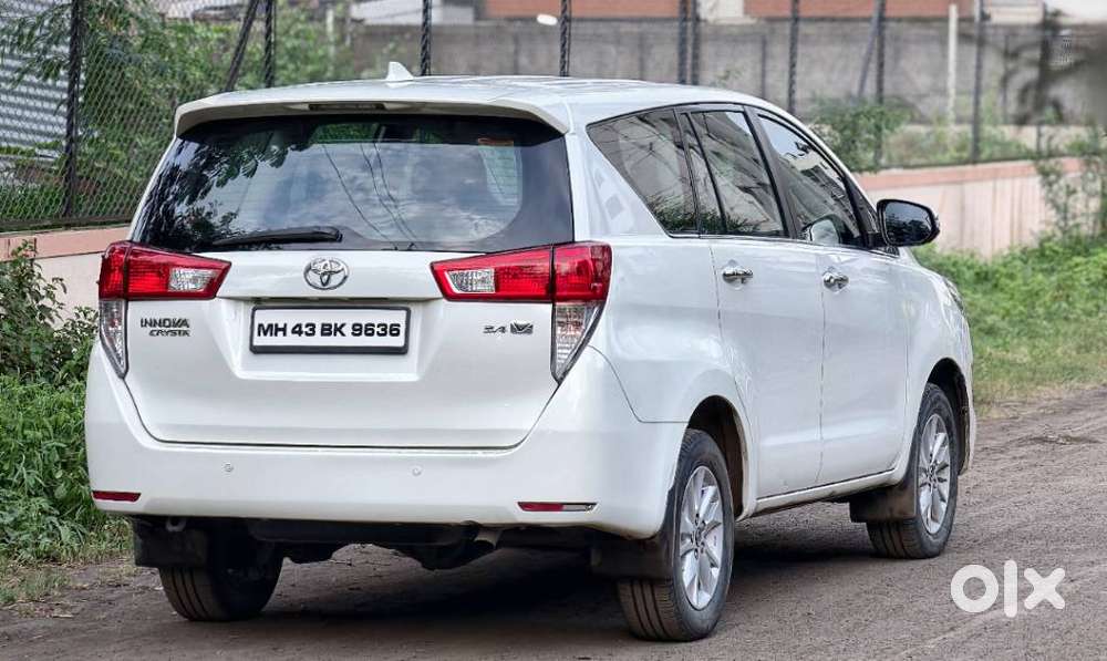 Toyota Innova Crysta 2.4 V 8 Str, 2017, Diesel