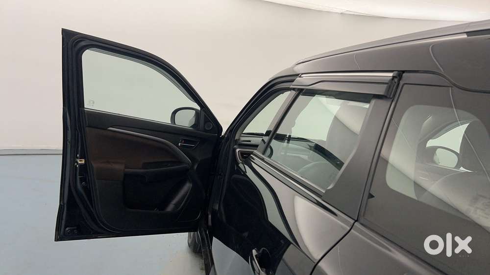 Maruti Suzuki Vitara Brezza 1.5 Zxi At, 2023, Petrol