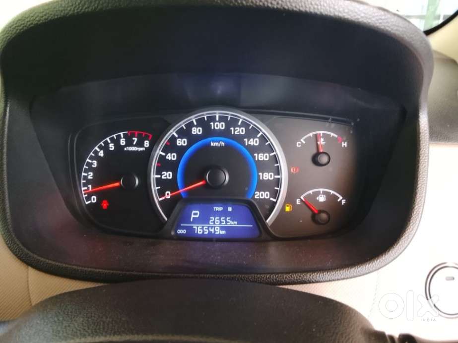 Hyundai Grand I10 Asta Option, 2016, Petrol