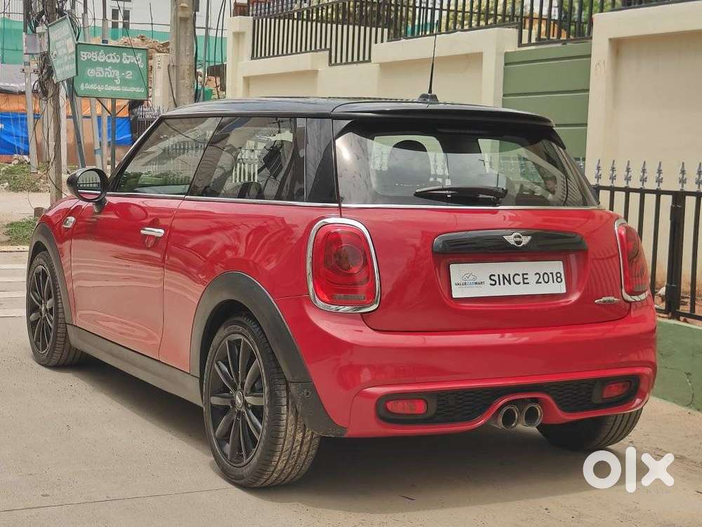 Mini Cooper 3 Door John Works, 2017, Petrol