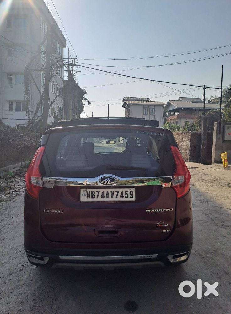 Mahindra Marazzo M8, 2018, Diesel
