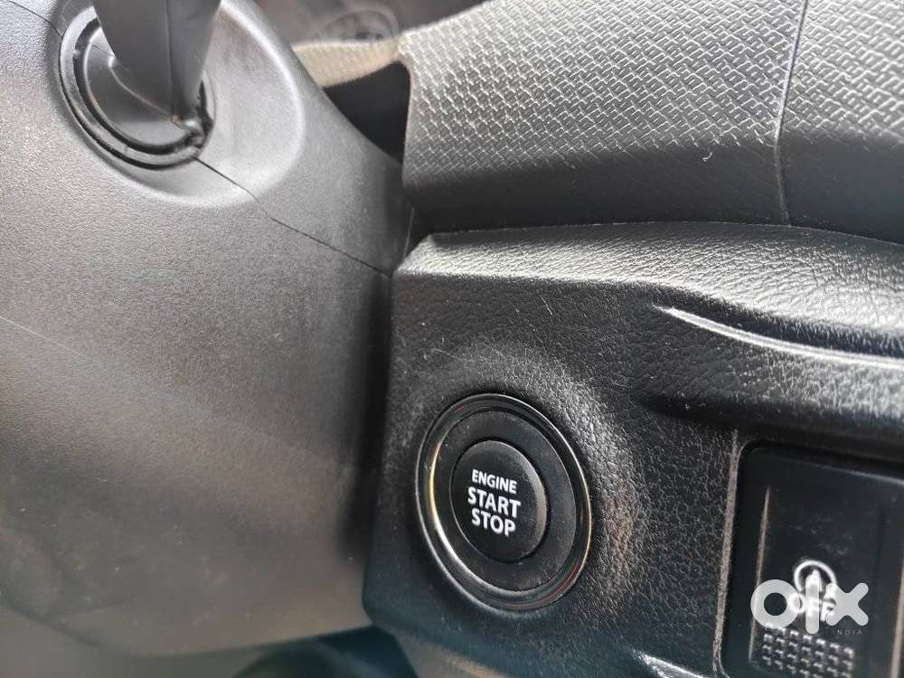 Maruti Suzuki Brezza 1.5 Zxi Plus At Smart Hybrid, 2022, Petrol