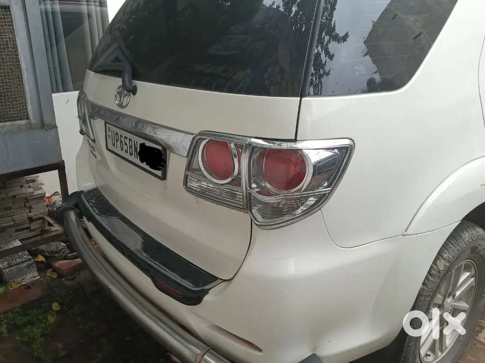 Toyota Fortuner 3.0 Automatic November 2013