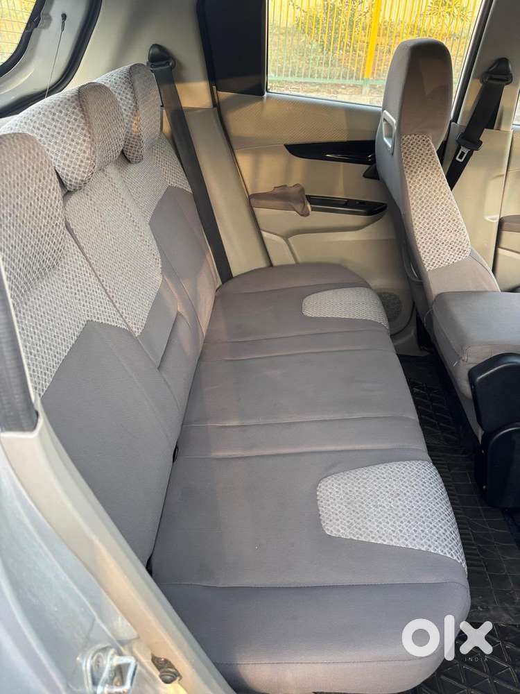 Mahindra Kuv 100 Mahindra-kuv-100-d75-k8, 2016, Diesel