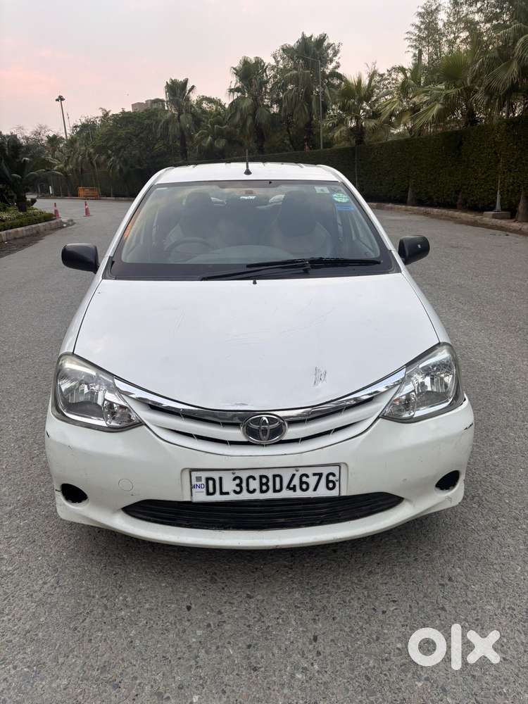 Toyota Etios Cross 1.2l G, 2011, Petrol