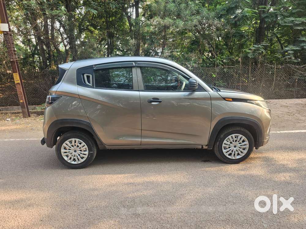 Mahindra Kuv 100 G80 K2, 2017, Petrol