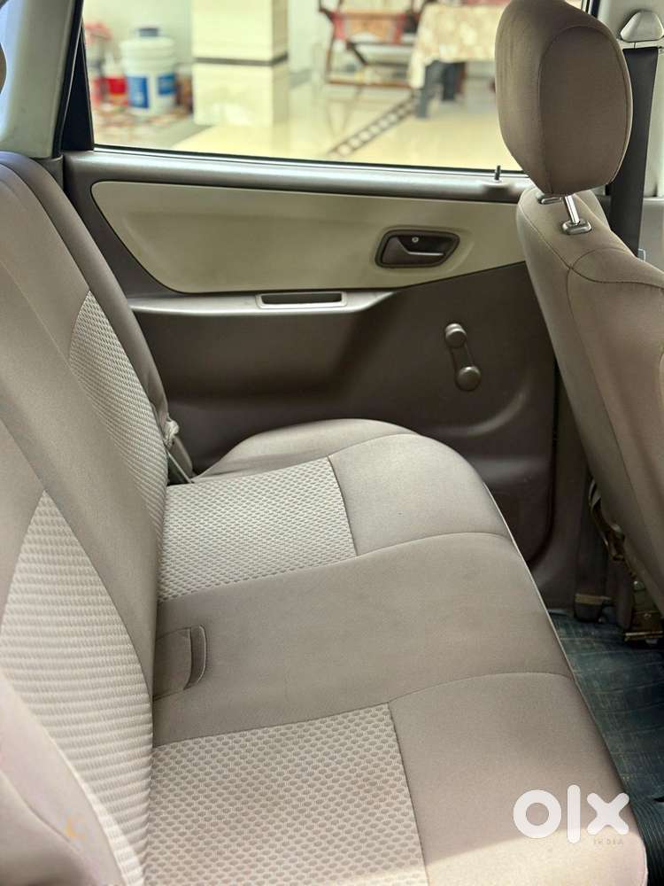 Maruti Suzuki Zen Estilo Lxi Bs Iv, 2011, Petrol