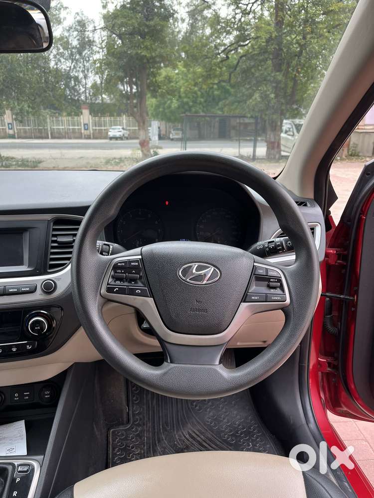 Hyundai Verna Ex 1.6 Vtvt At, 2018, Petrol