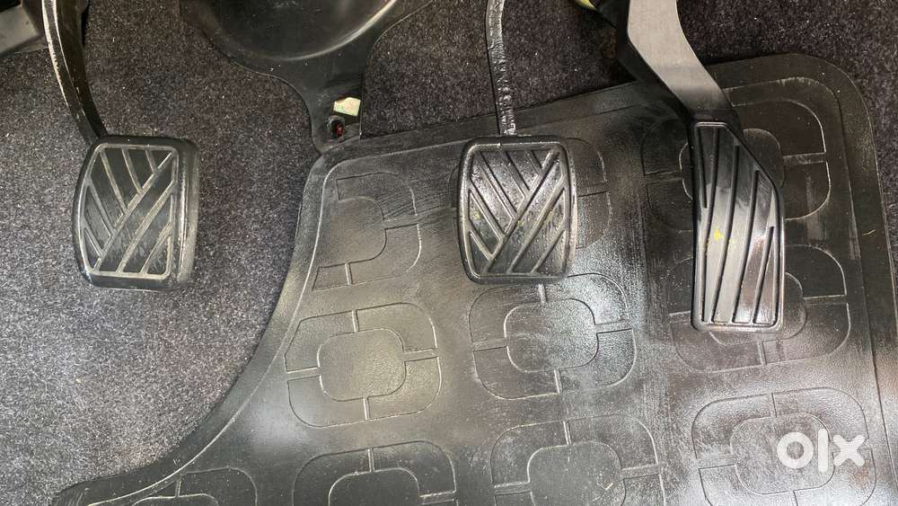 Maruti Suzuki Ritz Vxi, 2013, Petrol