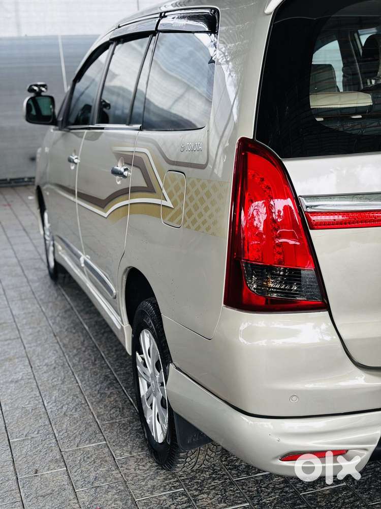 Toyota Innova 2.5 G (diesel) 7 Seater, 2015, Diesel