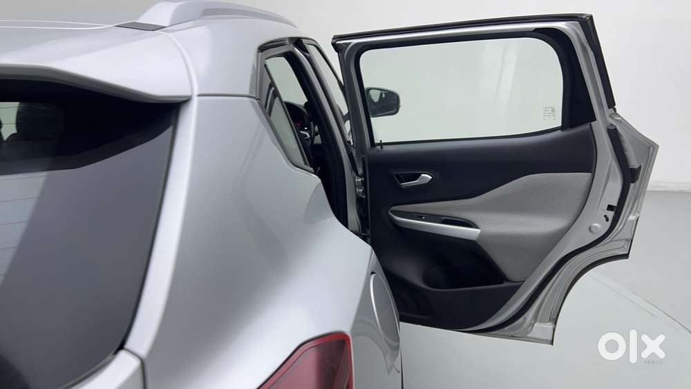 Nissan Magnite 1.0 Xv, 2023, Petrol