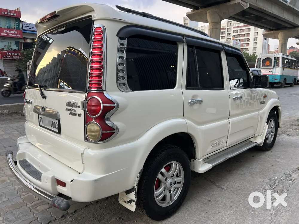 Mahindra Scorpio 2012 Vlx With Airbag White