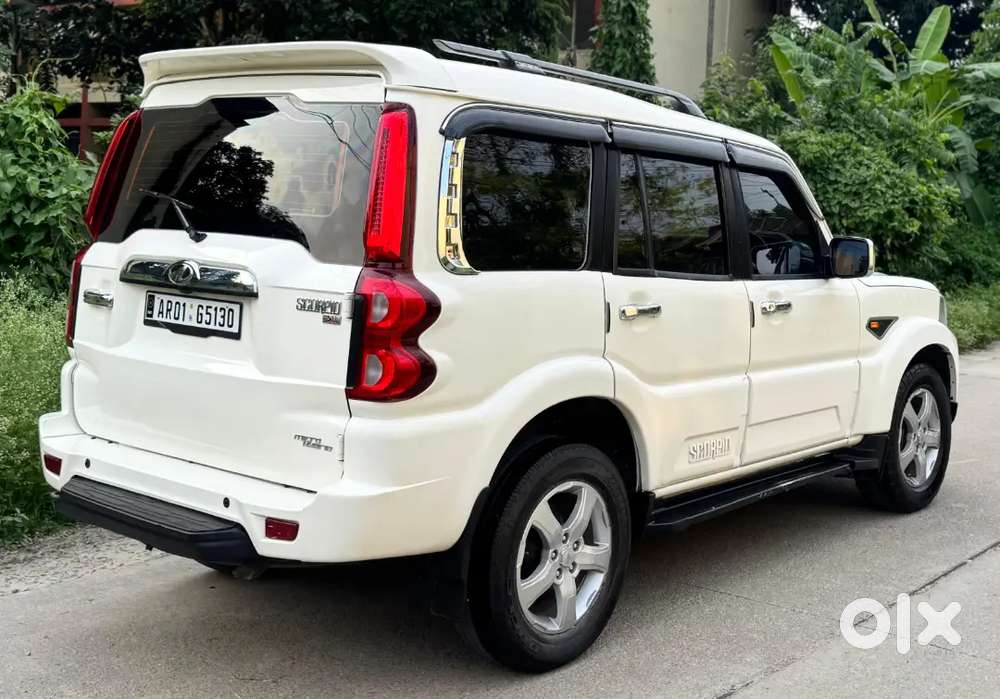 Mahindra Scorpio Classic 2017 Diesel 68000 Km Driven