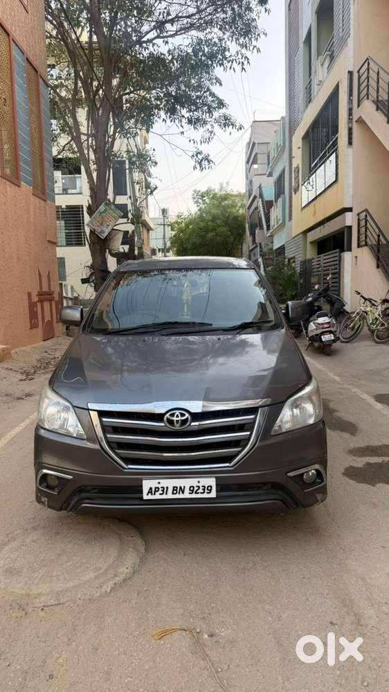Innova 2011 Second Owner Diesel