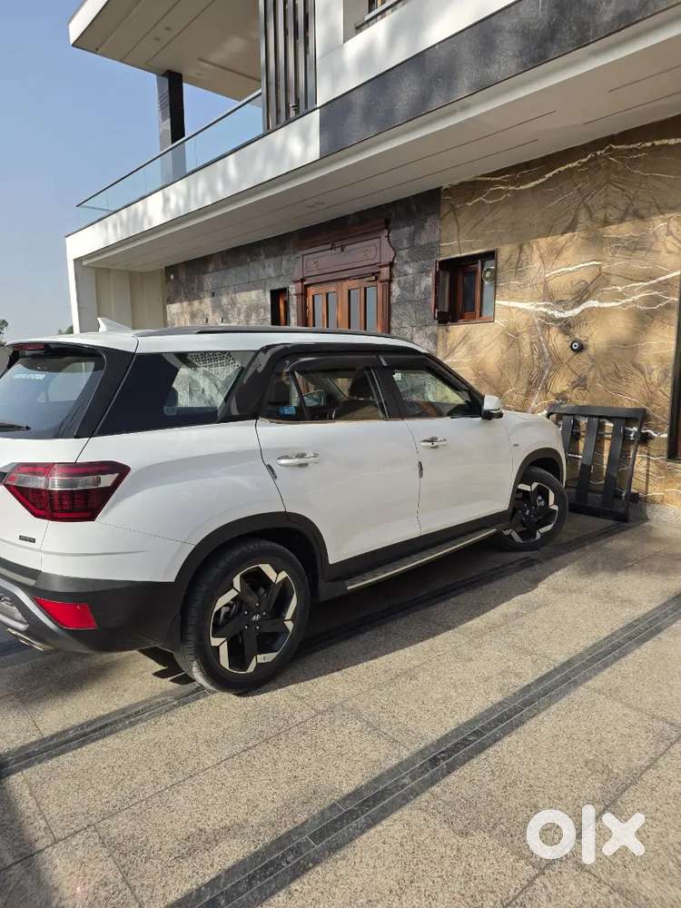 Hyundai Alcazar 2024 Petrol 21500 Km Driven