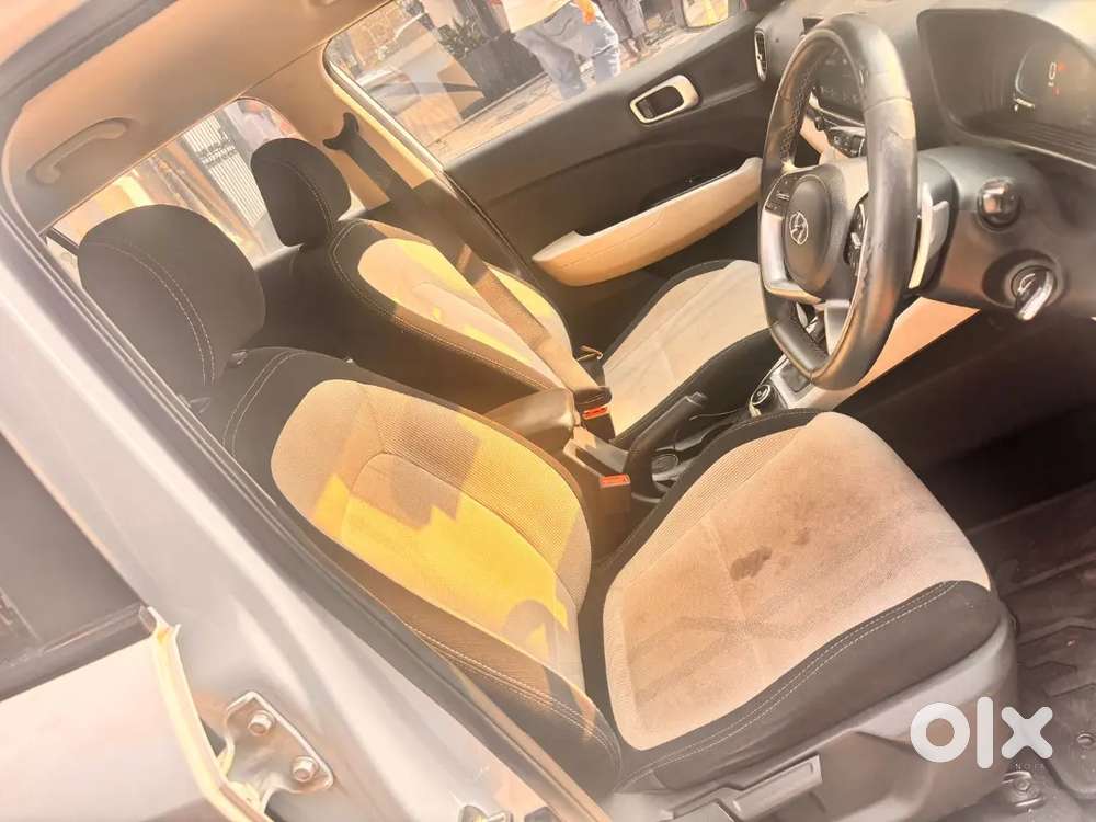 Hyundai New Venue 2024 Petrol Well Maintained